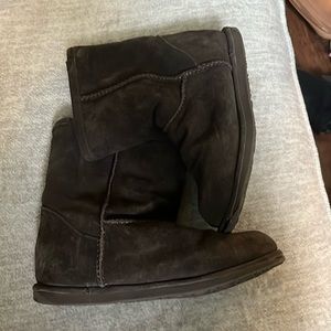 Girls Size 1 Emu Fur Boots
